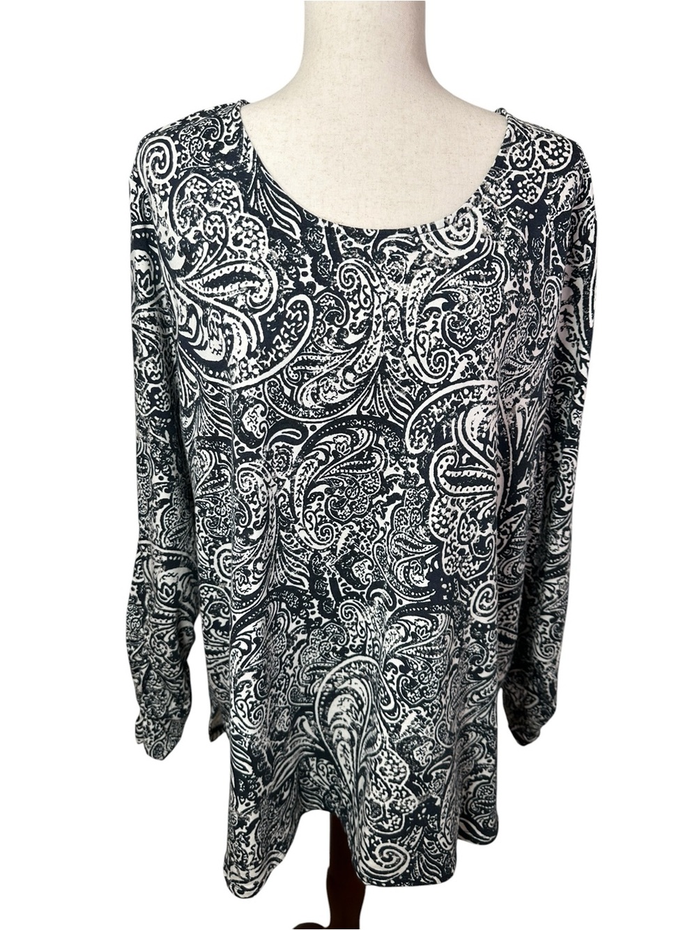 Susan Graver Weekend Black & Ivory Paisley Long Sleeve Tunic Top Women’s XL